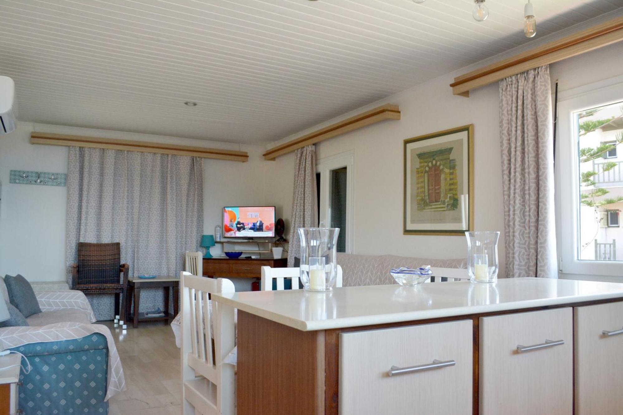 Aegean Bliss Suites - Karfas 卡法斯 外观 照片
